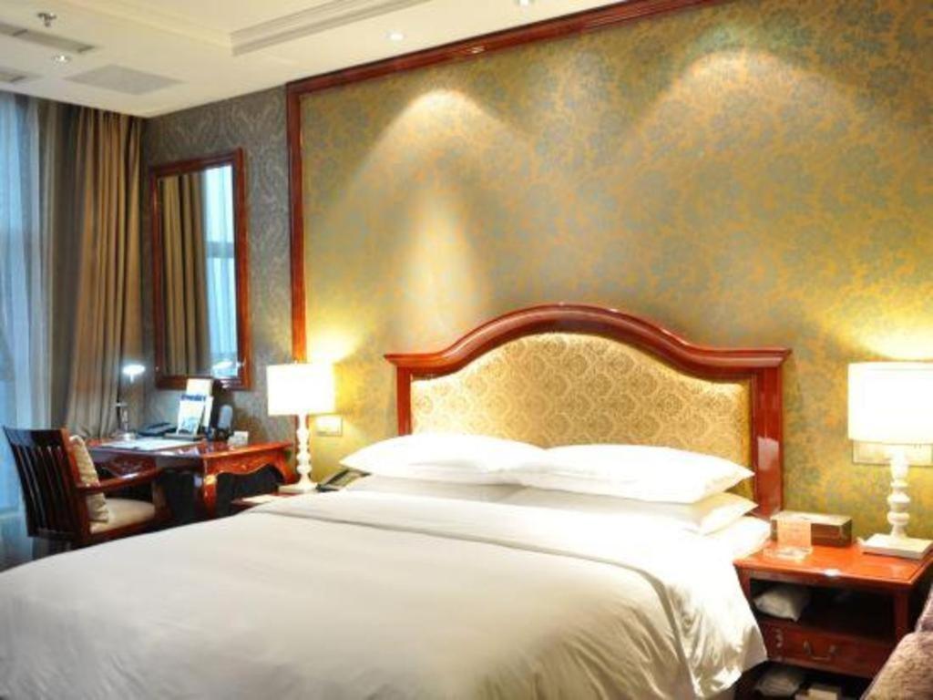 Chongqing Huachen International Hotel Екстер'єр фото