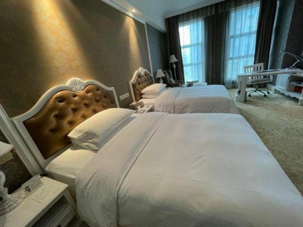 Chongqing Huachen International Hotel Екстер'єр фото