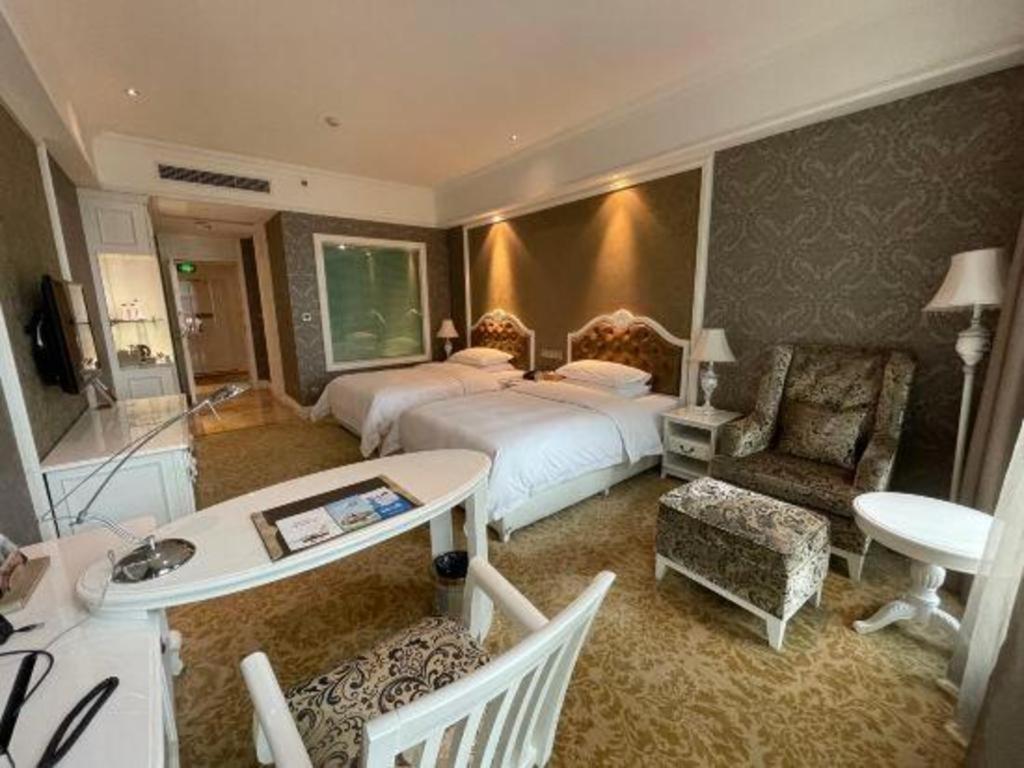 Chongqing Huachen International Hotel Екстер'єр фото