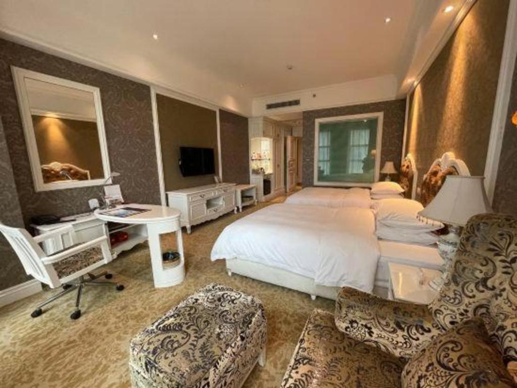 Chongqing Huachen International Hotel Екстер'єр фото