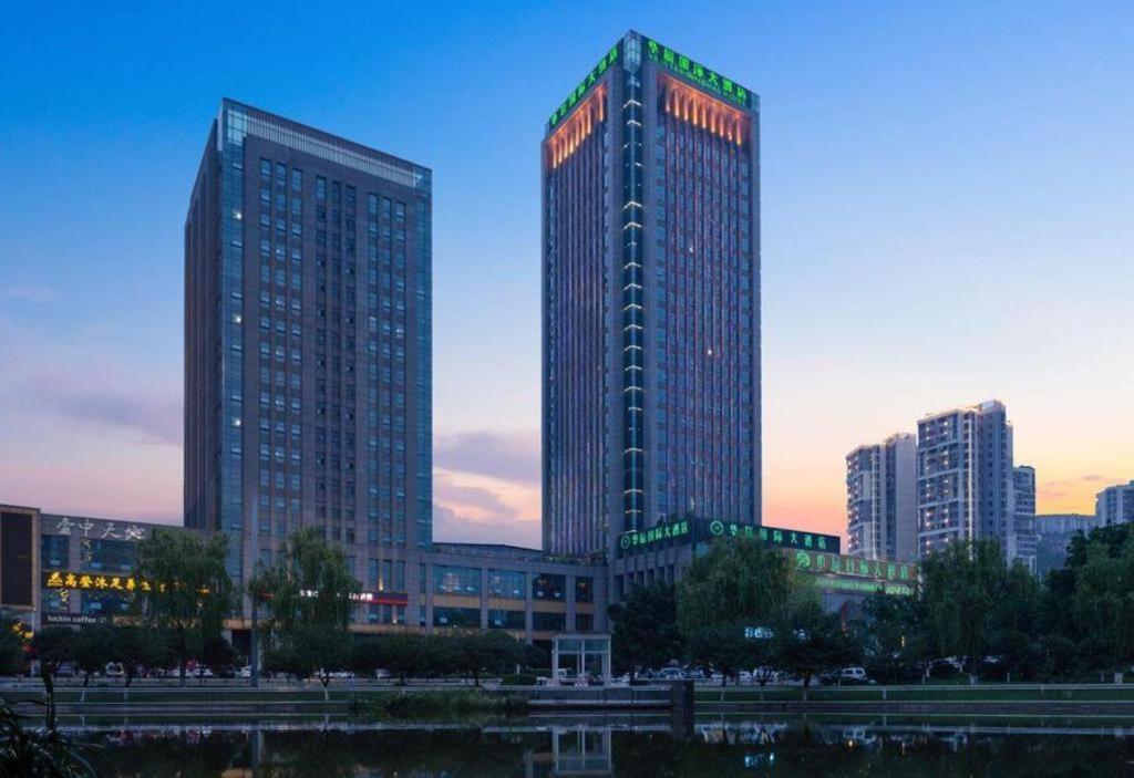 Chongqing Huachen International Hotel Екстер'єр фото