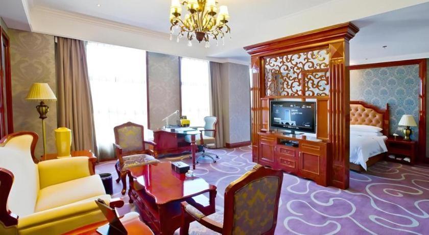 Chongqing Huachen International Hotel Екстер'єр фото